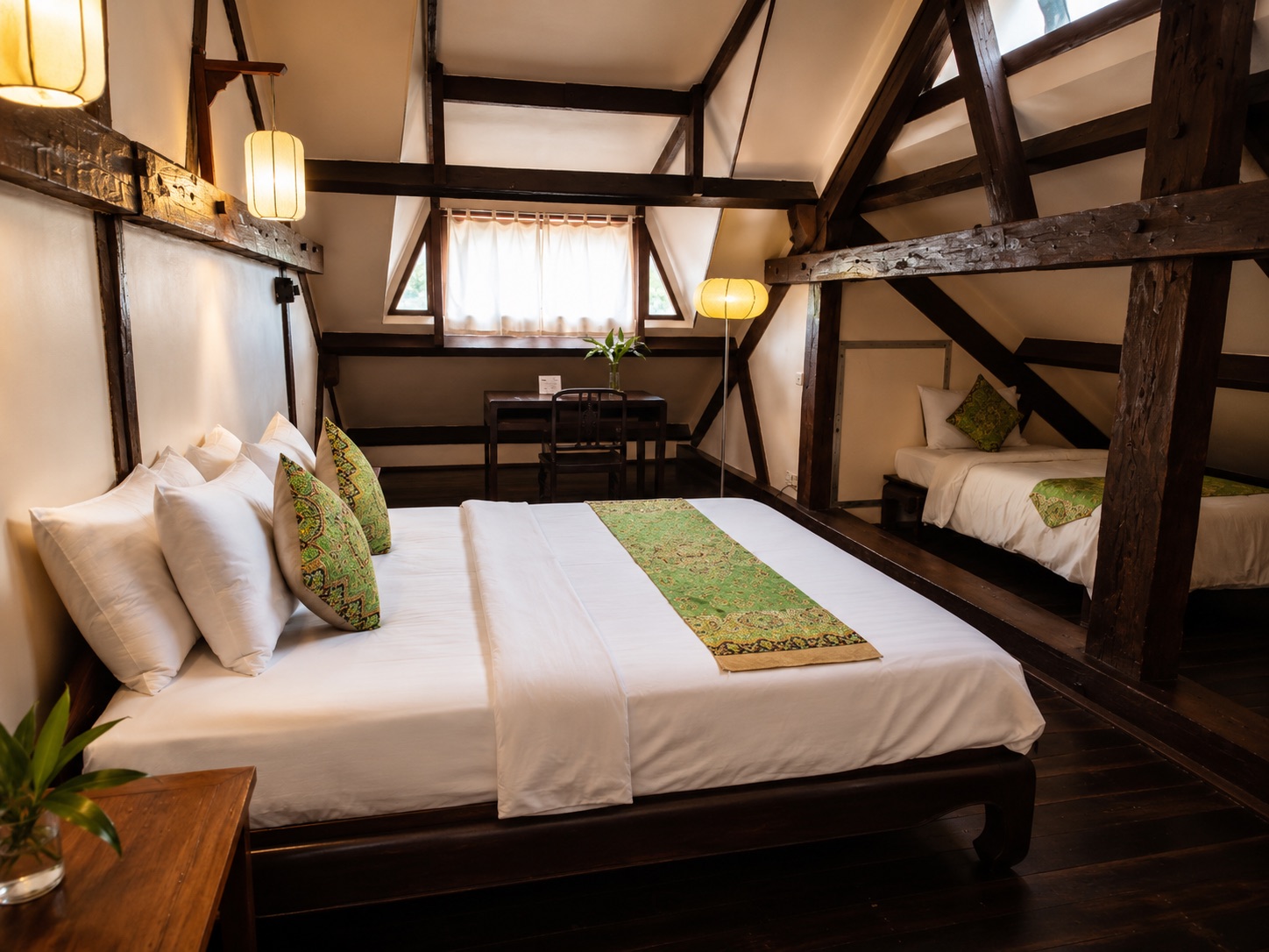 Double Room
with Balcony 2